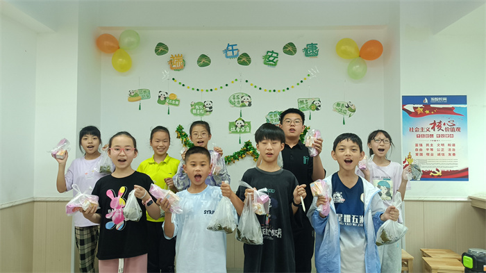 语文组端午节活动《端午粽动员》