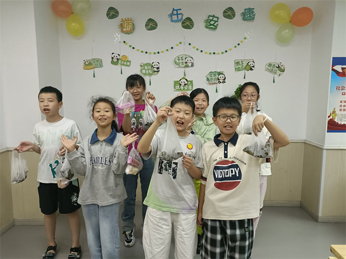 语文组端午节活动《端午粽动员》