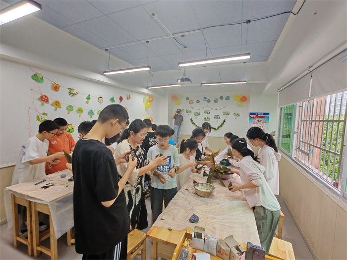 语文组端午节活动《端午粽动员》