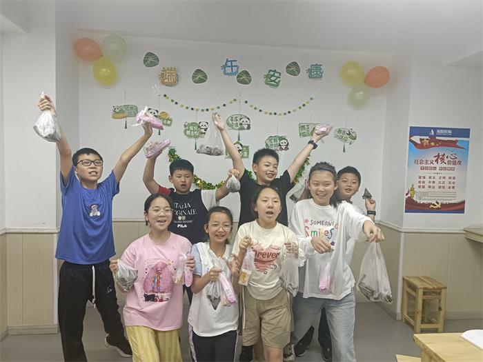 语文组端午节活动《端午粽动员》